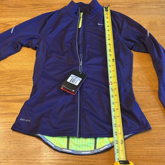 Nike Women's Running Jacket Deep Purple NWT - Picture 4 of 6